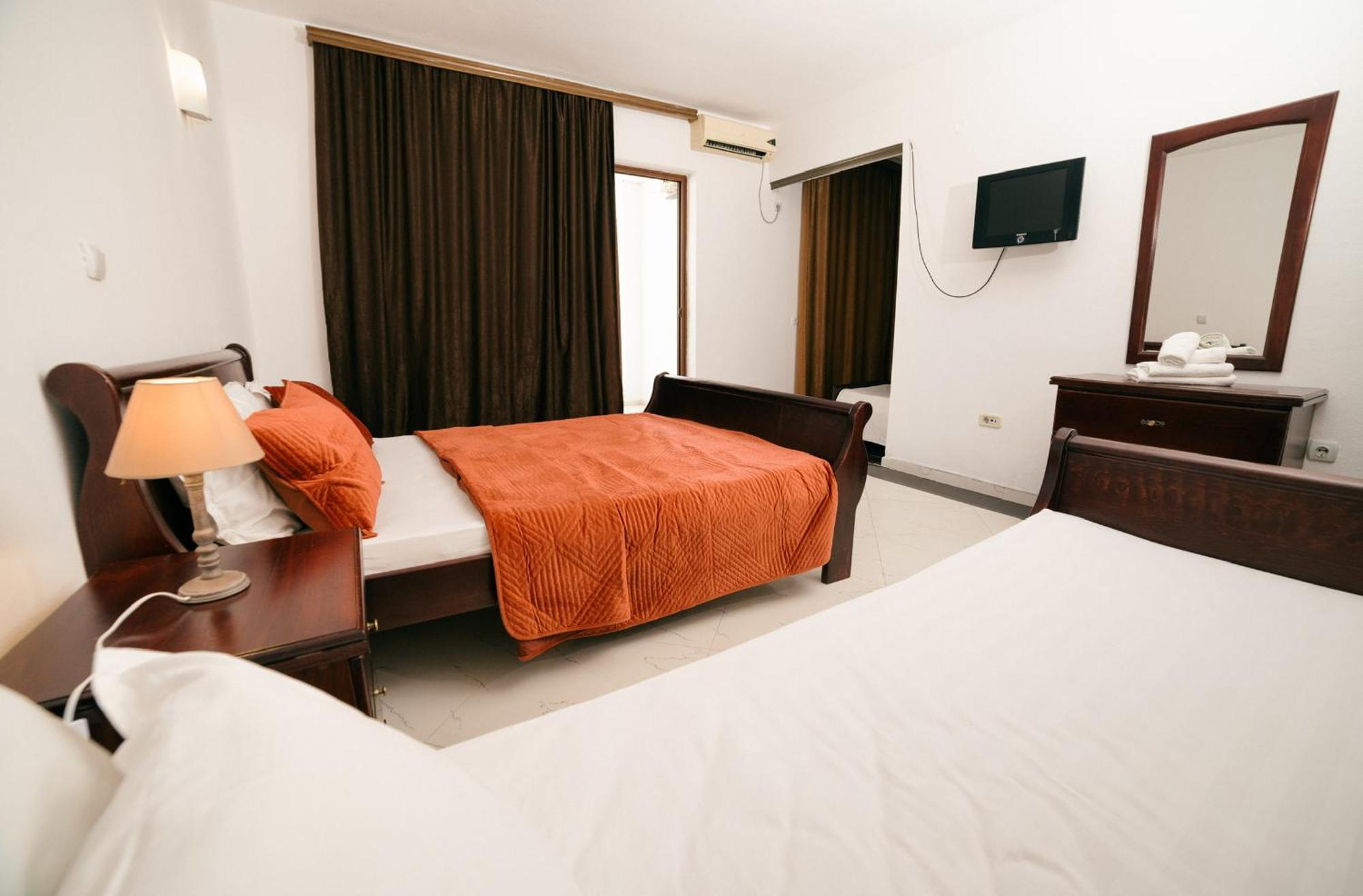 Apartments Contessa Ulcinj Eksteriør billede