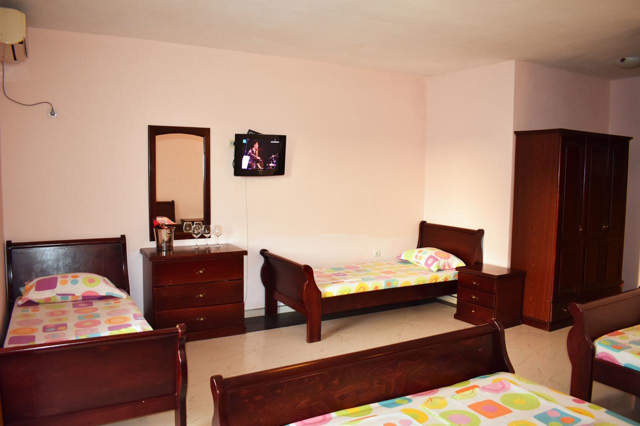 Apartments Contessa Ulcinj Eksteriør billede